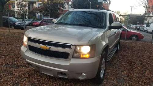2007 Chevrolet Suburban LS 1500 - cars & trucks - by owner - vehicle... for sale in Paterson, NJ