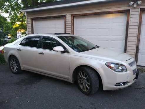 GREAT DEAL! Fully loaded 2012 chevy malibu ltz w custom pearl paint... for sale in Syracuse, NY