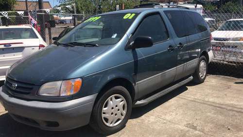 2001 Toyota Sienna for sale in Albany, OR