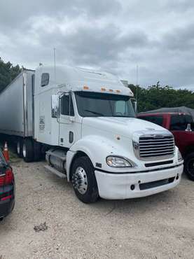 Freightliner - cars & trucks - by owner - vehicle automotive sale for sale in West Palm Beach, FL