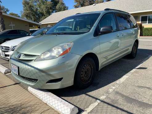 2009 Toyota Sienna, Automatic, Seats 8 passengers for sale in Clovis, CA