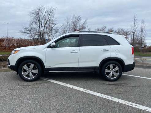 2012 KIA SORENTO EX LOADED!!!! - cars & trucks - by dealer - vehicle... for sale in Northborough, MA