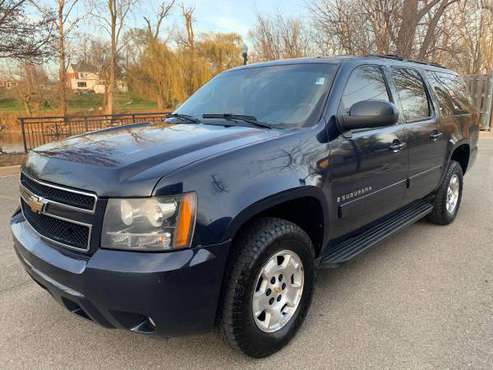 2009 Chevrolet Suburban LT 4x4......THIRD ROW SEATS!! - cars &... for sale in Dundee, OH