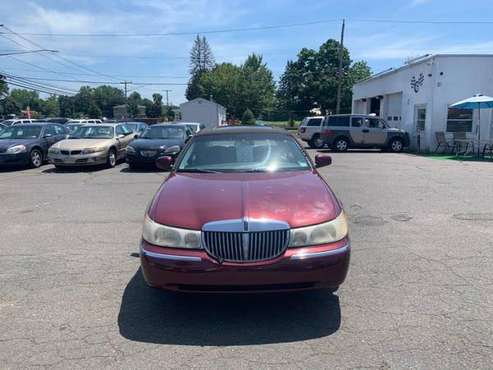 1998 Lincoln Town Car 4dr Sdn Cartier - cars & trucks - by dealer -... for sale in East Windsor, MA