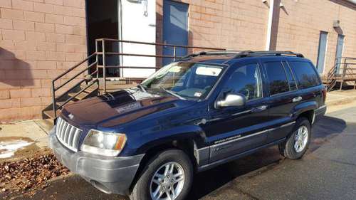 2004 Jeep Grand Cherokee, 4.0 litre, 4x4, No Rust - cars & trucks -... for sale in Dumfries, District Of Columbia