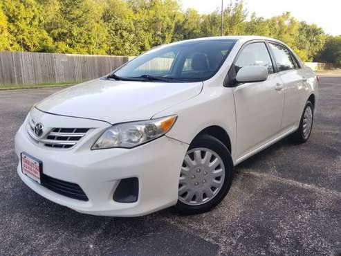 2013 Toyota Corolla LE / CLEAN TITLE - NO ACCIDENTS / GAS SAVER !!!!!! for sale in Houston, TX