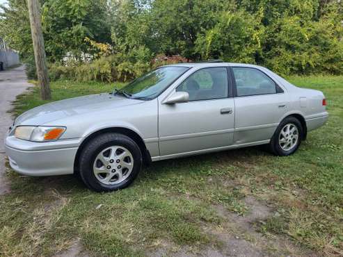 2001 TOYOTA CAMRY LE - cars & trucks - by owner - vehicle automotive... for sale in Chicago, IL