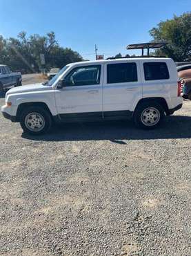 Well-Maintained Jeep Patriot - cars & trucks - by owner - vehicle... for sale in Capitan, NM