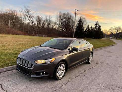 2016 Ford Fusion SE / Low Mileage - cars & trucks - by dealer -... for sale in Cudahy, WI