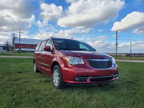 2014 Chrysler Town & Country Touring (One Owner! Trades Welcome!) -... for sale in Jefferson, WI