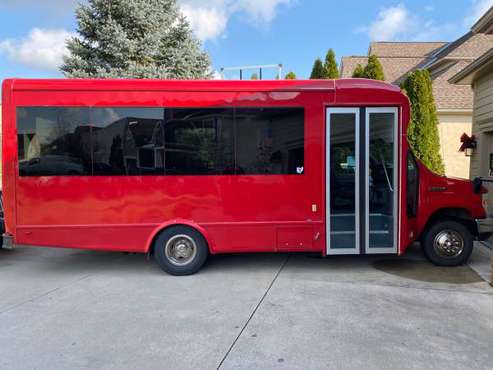 2016 Ford Shuttle Bus - cars & trucks - by owner - vehicle... for sale in 43147, OH