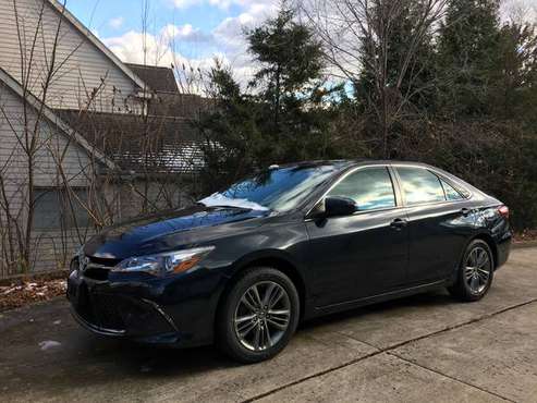 2017 TOYOTA CAMRY SE LOW MILES - cars & trucks - by owner - vehicle... for sale in Ann Arbor, MI
