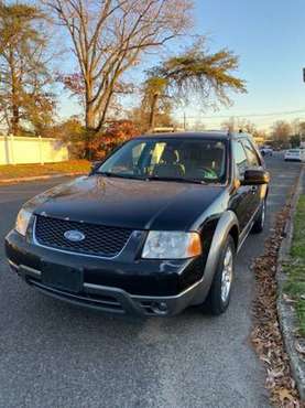 2005 FORD FREESTYLE SEL - cars & trucks - by dealer - vehicle... for sale in Runnemede, NJ