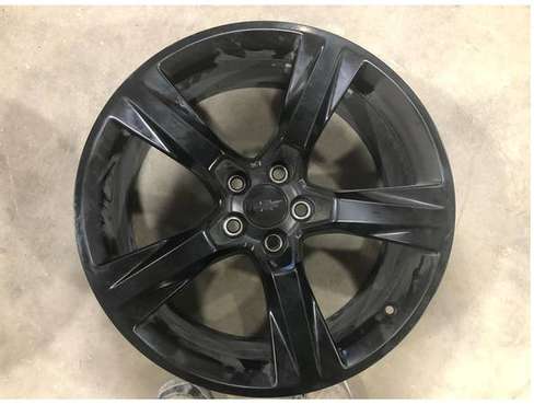 2019 CAMARO FACTORY WHEELS - cars & trucks - by owner - vehicle... for sale in Arlington, TX