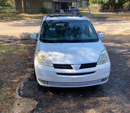 2004 Toyota Sienna - cars & trucks - by owner - vehicle automotive... for sale in Tyler, TX
