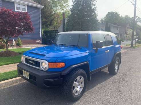 2008 Toyota FJ Cruiser 101k Miles 14999 FIRM - - by for sale in Clifton, NJ