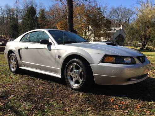 2004 V6 Mustang - cars & trucks - by owner - vehicle automotive sale for sale in Spinnerstown, PA