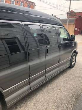 2011 Chevy Express Explorer Conversion Van for sale in Fairfield, IA