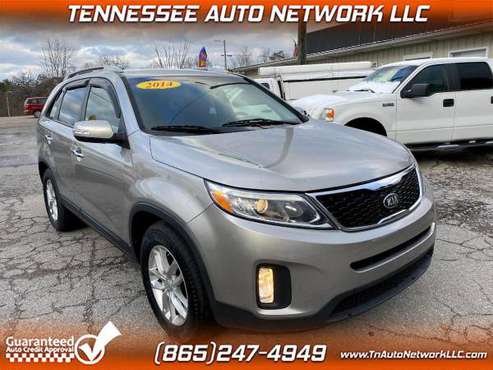 2014 Kia Sorento LX 2WD - cars & trucks - by dealer - vehicle... for sale in Knoxville, TN