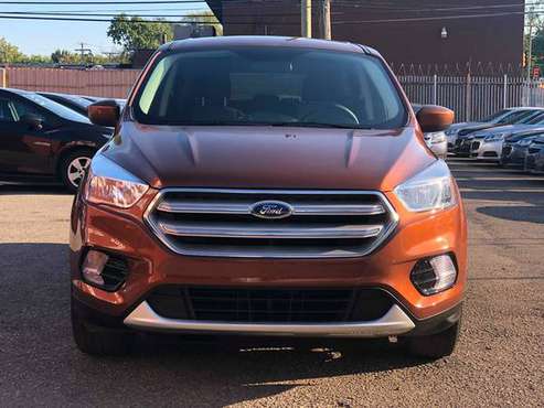 2017 Ford Escape SE AWD CLEAN TITLE GREAT SHAPE for sale in Detroit, MI