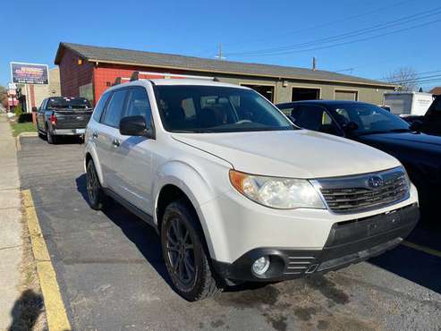 2009 SUBARU FORESTER AWD FULLY LOADED!!! - cars & trucks - by owner... for sale in Madison Heights, MI