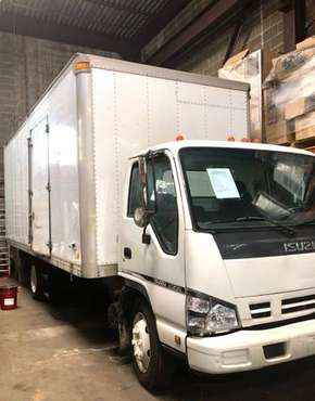 2007 Isuzu NQR - 20ft Box Truck - cars & trucks - by dealer -... for sale in Bay Shore, NY