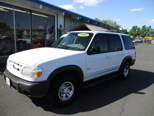 2000 FORD EXPLORER XLS - - by dealer - vehicle for sale in Longview, WA
