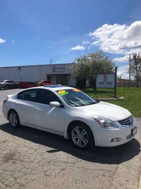2012 Nissan Altima SR for sale in milwaukee, WI