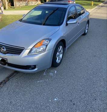 Nice 2008 Nissan Altima - cars & trucks - by owner - vehicle... for sale in Cincinnati, OH