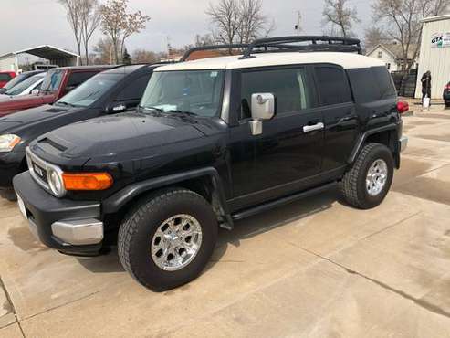2007 Toyota FJ Cruiser - - by dealer - vehicle for sale in Fort Madison, IA