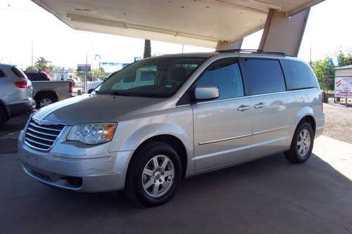 2010 CHRYSLER TOWN AND COUNTRY - - by dealer - vehicle for sale in Las Cruces, NM