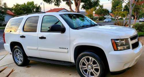 2008 Chevrolet tahoe THIRD ROW - cars & trucks - by owner - vehicle... for sale in Vista, CA