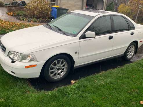 2004 Volvo S40 - cars & trucks - by owner - vehicle automotive sale for sale in York, PA