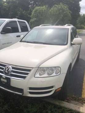 2007 VW Touareg 99K (Bad Engine) for sale in Lake Forest, WI