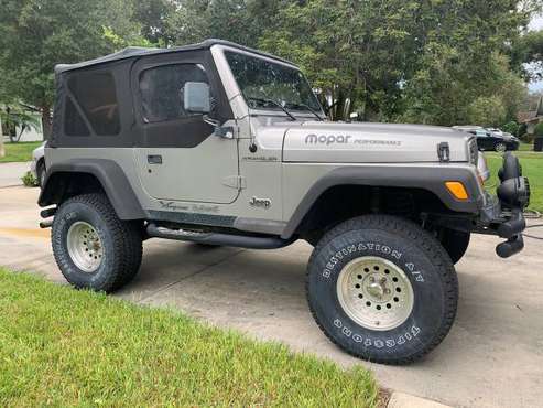 Jeep Wrangler - cars & trucks - by owner - vehicle automotive sale for sale in Orlando, FL