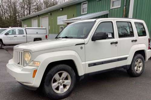 2009 Jeep Liberty Sport 4X4 SUV - cars & trucks - by owner - vehicle... for sale in Supply, NC