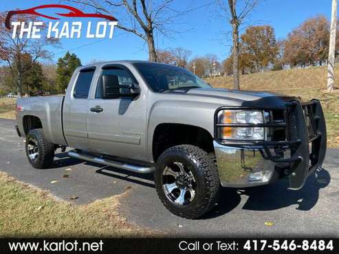 2008 Chevrolet Silverado 2500HD LIKE NEW! - cars & trucks - by... for sale in Forsyth, MO
