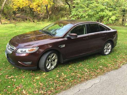 2010 Ford Taurus SEL for sale in Davenport, IA