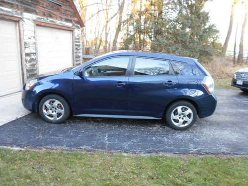 2010 Pontiac Vibe - cars & trucks - by owner - vehicle automotive sale for sale in Manitowoc, WI