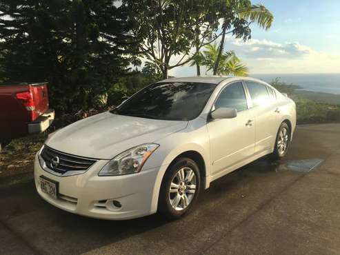 Nissan Ultima - cars & trucks - by owner - vehicle automotive sale for sale in Captain Cook, HI