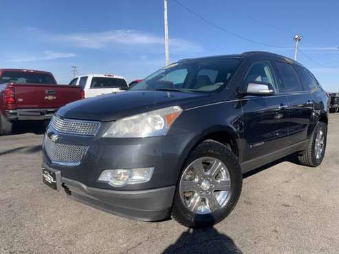 2009 CHEVROLET TRAVERSE LT - cars & trucks - by dealer - vehicle... for sale in Chenoa, IL