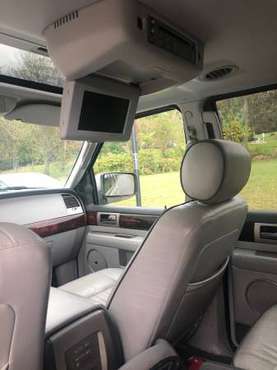 2006 Lincoln Navigator Luxury Sport Utility 4D for sale in Fogelsville, PA