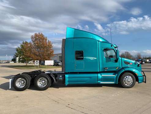 ◄◄◄ 2018 Peterbilt 579 Sleeper Semi Trucks w/ WARRANTY! ►►► - cars &... for sale in Topeka, KS