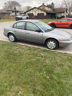 1998 Saturn SL - cars & trucks - by owner - vehicle automotive sale for sale in Schererville, IL