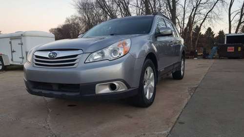 2010 subaru outback 2.5 wagon - cars & trucks - by owner - vehicle... for sale in Hudsonville, MI
