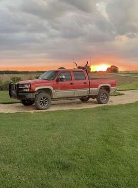 2003 Chevy 2500HD 6.0l for sale in Clay Center, KS