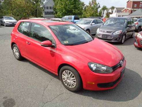 2011 Volkswagen Golf 2 Door 2.5L I5 F DOHC 20V - cars & trucks - by... for sale in Purcellville, District Of Columbia