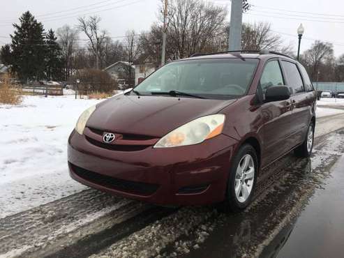 2008 Toyota Sienna - - by dealer - vehicle automotive for sale in Farmington, MN