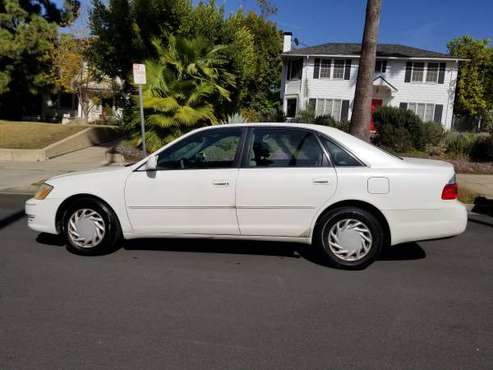 2003 toyota avalon xl white color no accident no dent body smog for sale in Downtown L.A area, CA