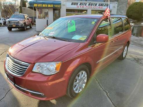 2013 Chrysler Town & Country Touring - cars & trucks - by dealer -... for sale in Albany ny 12205, NY